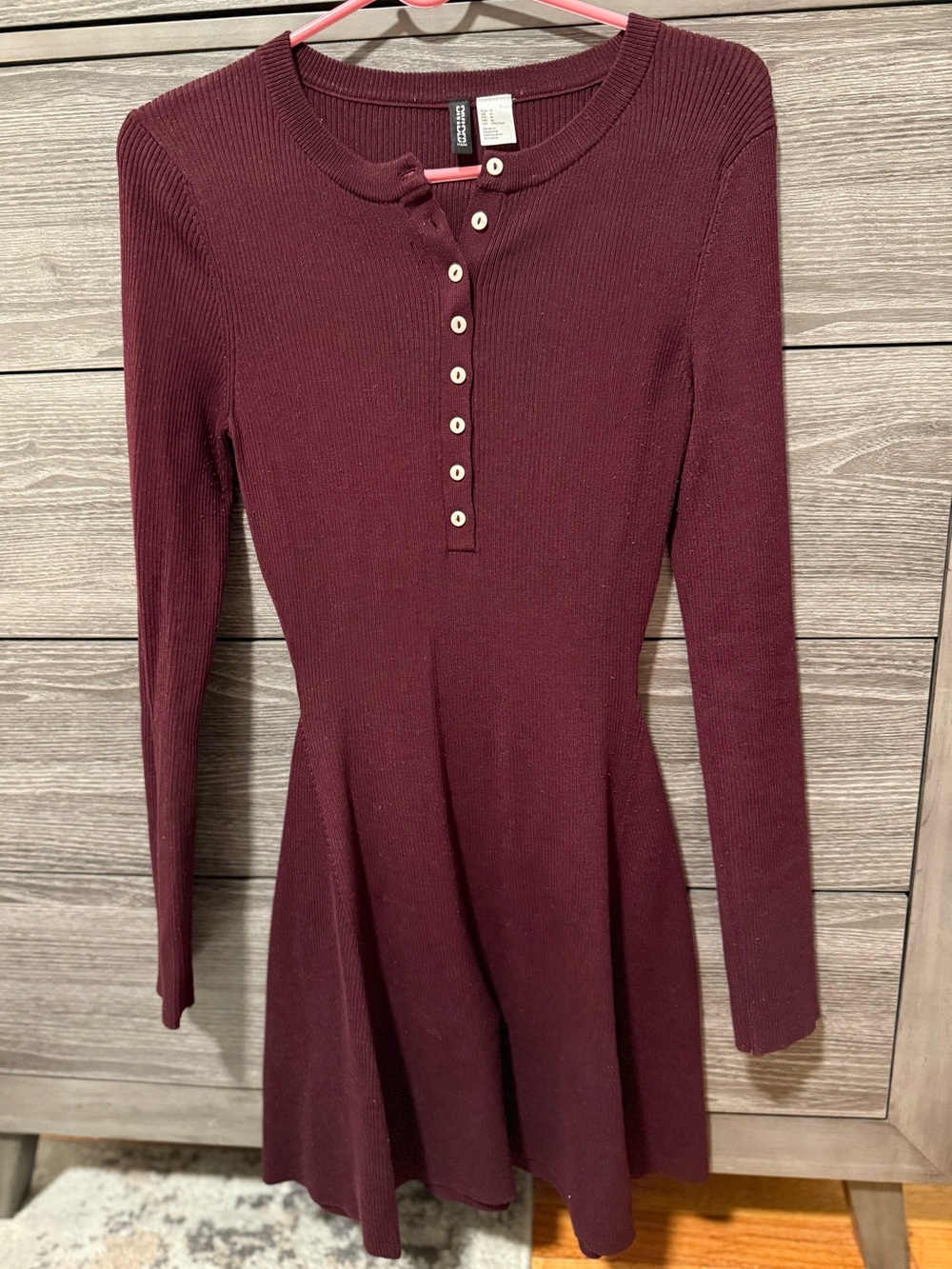 H&M Divided - Ribbed Long-Sleeve Flare Dress in Burgundy - Size M